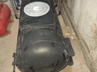 Продам буржуйку, с варочной поверхностью. Цена-3.000 рублей, без торга