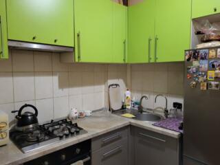 Продам 2кв, сталінка, 60кв. м. вул. Прохоровська/ Мечникова