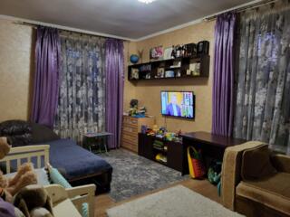 Продам 2кв, сталінка, 60кв. м. вул. Прохоровська/ Мечникова