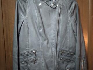 Продам недорого в очень хорошем состоянии качественные вещи