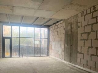 Продам нежилое помещение в новом доме в жк Лимнос.