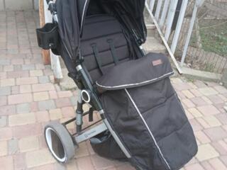 Продам прогулочную коляску