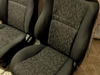Продам передние сиденья Тойота