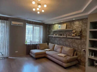 продаж 4-к квартира Одеса, Приморський, 87000 $