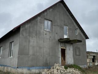 Недостроенный дом в Карагаше