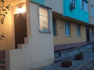 Комфортная, новая 2 (+1) квартира с персональным входом.