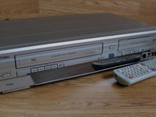 КУПЛЮ видеомагнитофон