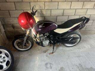 Прадам hondu hornet cb600f