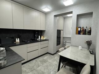 3-ком квартира. 143серия. С ЕВРОРЕМОНТОМ и мебелью. Западный ТОРГ!