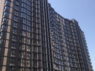 Продам 1 комнатную квартиру в сданной секции нового современного ЖК. .