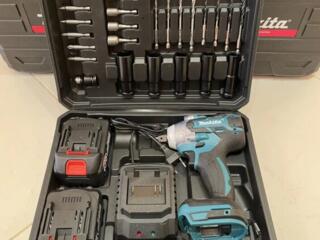 Ударный гайковерт на аккумуляторе с дополнительными насадками 25 штук