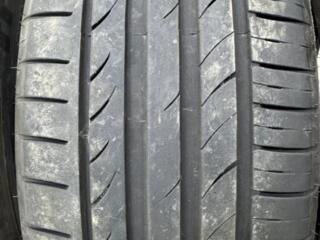 225/40 R19