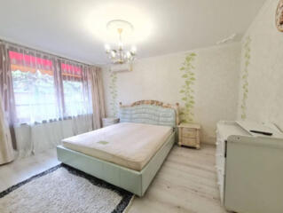 Продам одноэтажный дом 200 кв. м., Таирово.