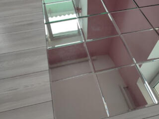 Зеркальная плитка, новая.