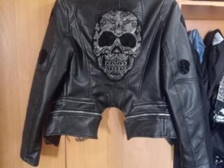 Продам НОВЫЕ КУРТОЧКИ