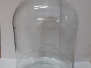 Продам стеклянные банки 3 л, 10 л. В наличии большое количество!!!