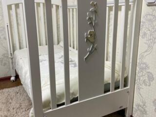 Продам детскую кроватку