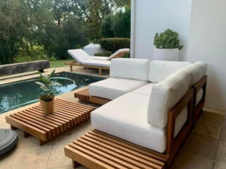 Мебель для зоны бассейна