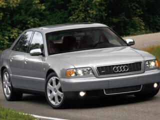 Разбираю Ауди А-8 D-2 ресталинг