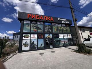 Продам свой магазин на 2-х столбах по Маяцкой трассе 400 кв 2 этажа