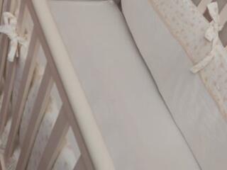 Продам детскую кроватку