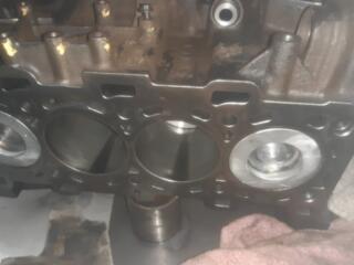 Двигатель МКПП весь комплект OPEL VIVARO 2.0