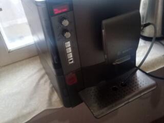 Продаю кофемашину Bosch TES 50651 DE б/у