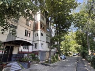 Двухуровневая, 4-х комнатная квартира с настоящим камином!