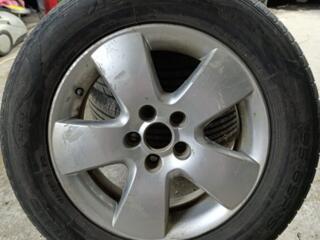 Продам новую резину на титанах