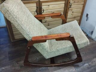 Кресло-качалка. Сделано в СССР - 1980-е годы.