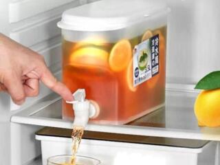 Контейнер с краном для напитков