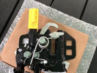 Замок капота левый Ford Fusion mk5 13-20