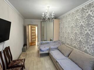 Продается 2 комнатная на Балке 3/5 эт Стоматология, раздельные комнаты