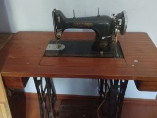 Швейная машинка