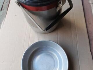 Продаю термос