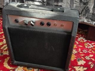 Комбоусилитель