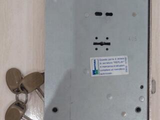 Продам замок Mottura 54.797 Matic б/у ПРАВЫЙ