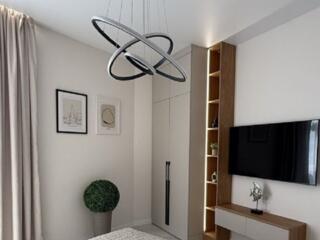 Продам квартиру 41.6 кв. м., 4/24, новый дом, жк 61-я Жемчужина.