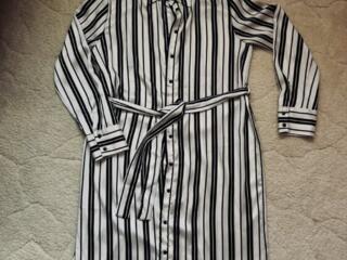 Платье фирмы Koton