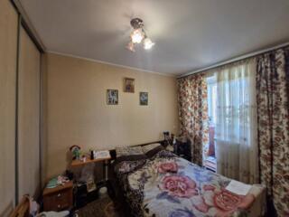 Предлагается к продаже трехкомнатная квартира в спальном районе в ...