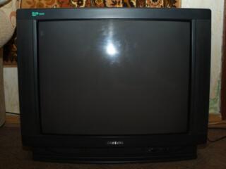 Изготовитель Корея рабочий пульт - 72 диагональ