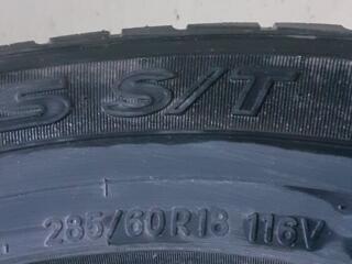 Продам шины 285/60R18 б/у; диски R15- 2 шт.