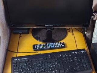 Компьютер с монитором телевизором