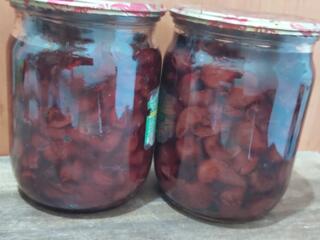 Продам Вишня в своем соку