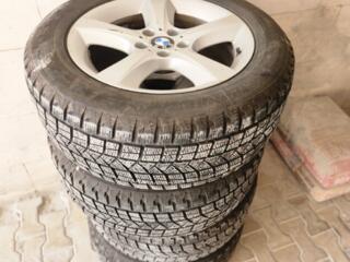 Срочно, новая практически резина с дисками. 255/55/R18. на Х5 Е70