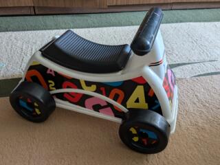 Толокар и стульчик для кормления