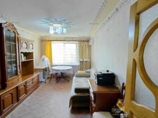 Продам 4-комнатную квартиру с ремонтом на Черемушках