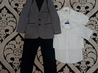 Комплект одежды на 6-7 лет