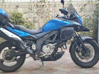 Мотоцикл v-strom 650 см³