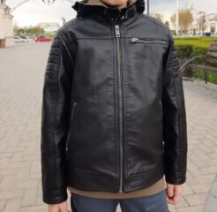 Куртка кожаная на рост 152 см